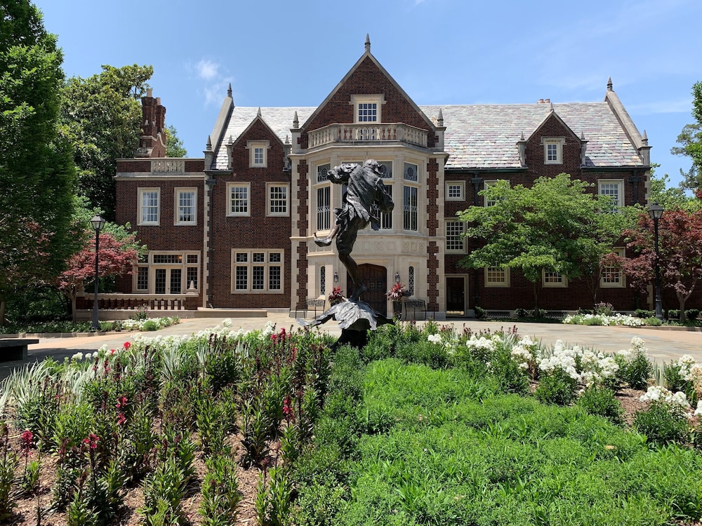 Hotel Harwelden Mansion - Image 1