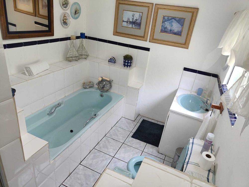 Garden of Eden Cottages and Guest House
