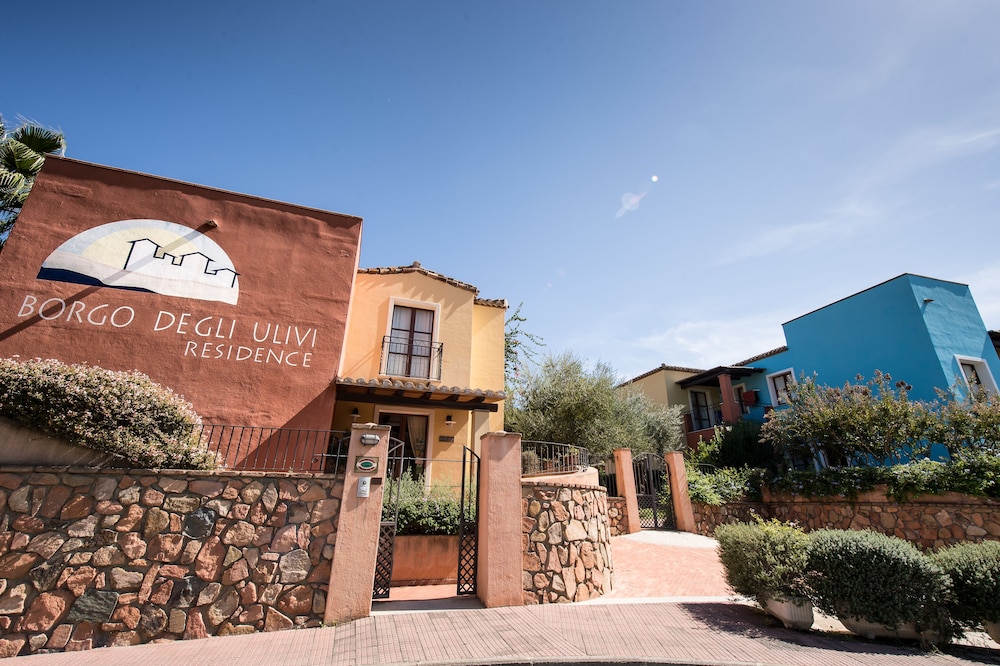 Borgo degli Ulivi Residence