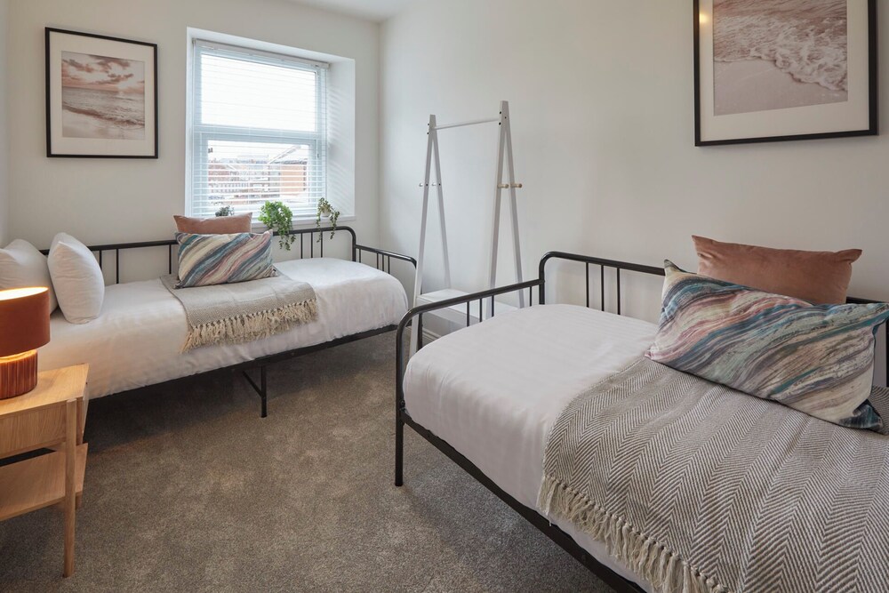 Host Stay Apartment 5 North Quay view 3