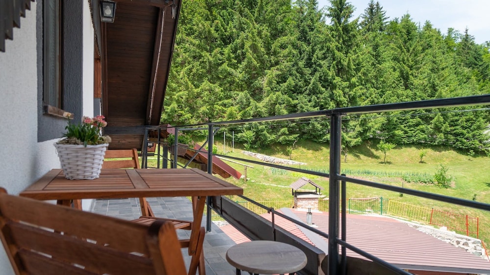 Green Area Apartments Kremžar