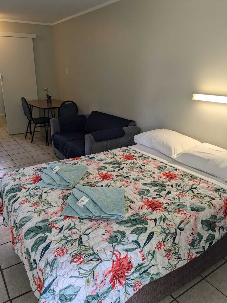 Blackall Caravan Park