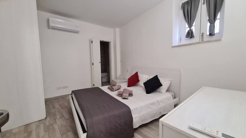 Heart of Sliema Apartment