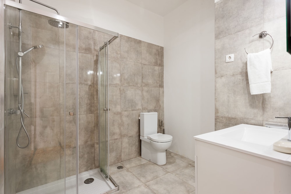 Tejo Vintage Three-Bedroom Apartment - by LU Holidays