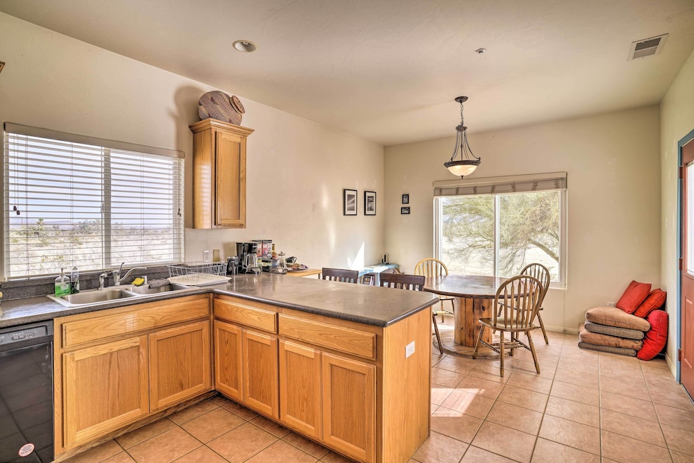 Borrego Springs Stargazing Home w/ Mtn Views - Property Image 3