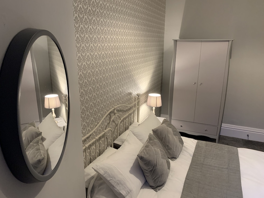 Sea View Apartment in Barmouth view 4