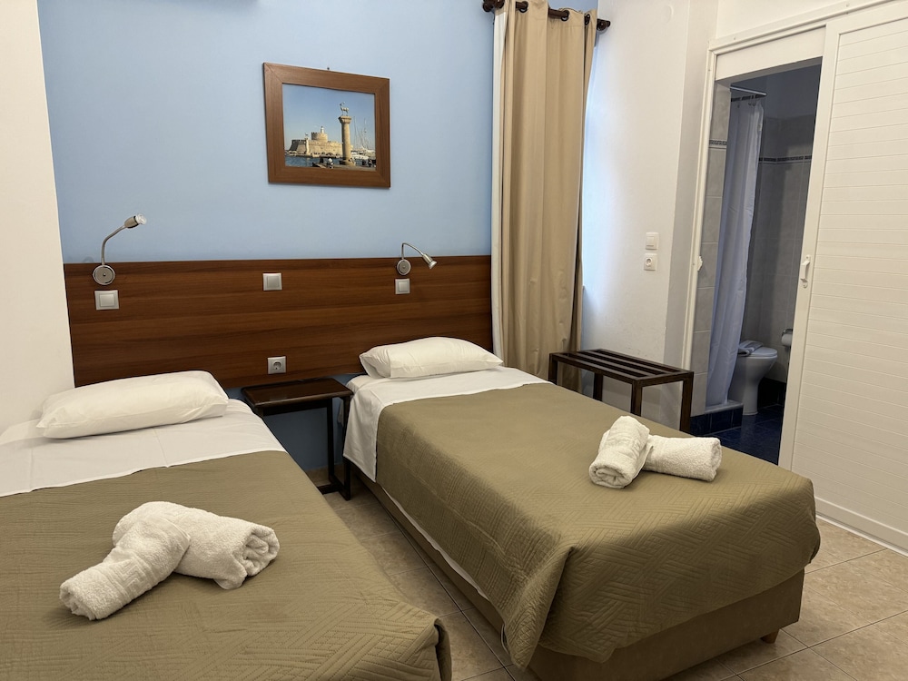 Eleni Rooms