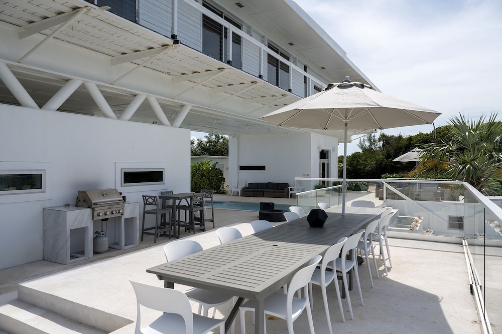 Sky Cove 6 Bedroom Home - Property Image 11
