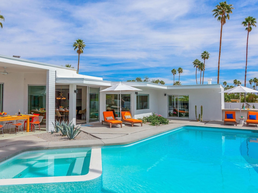 Palm Springs Vacations - Spero Estate - Property Image 13