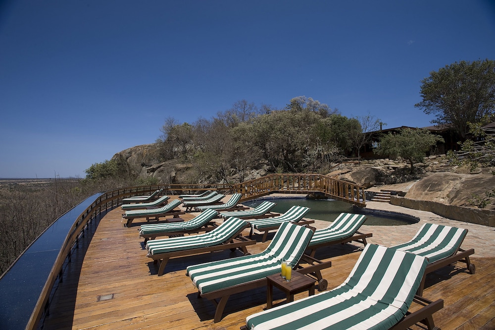 Lobo Wildlife Lodge