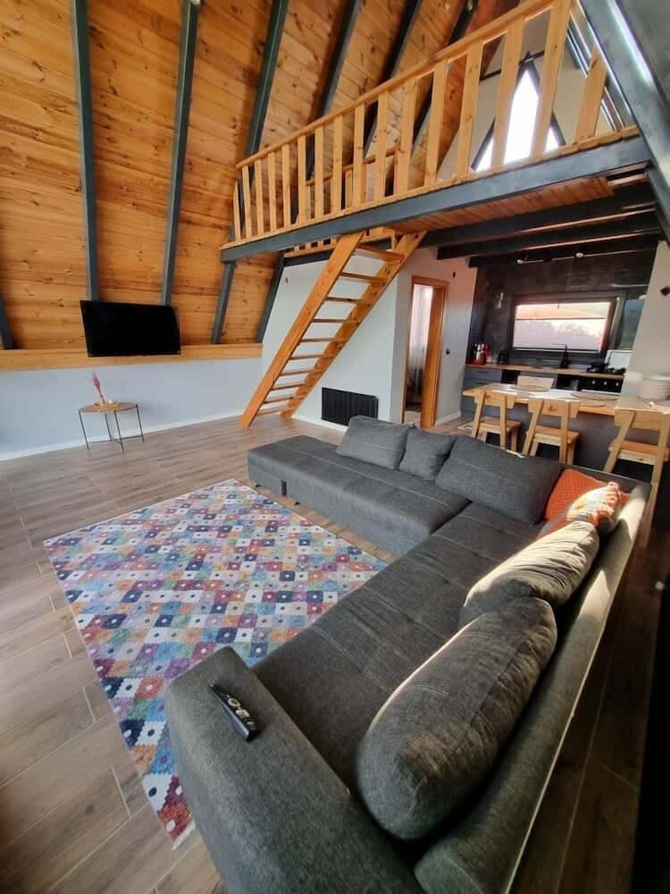 Bella House