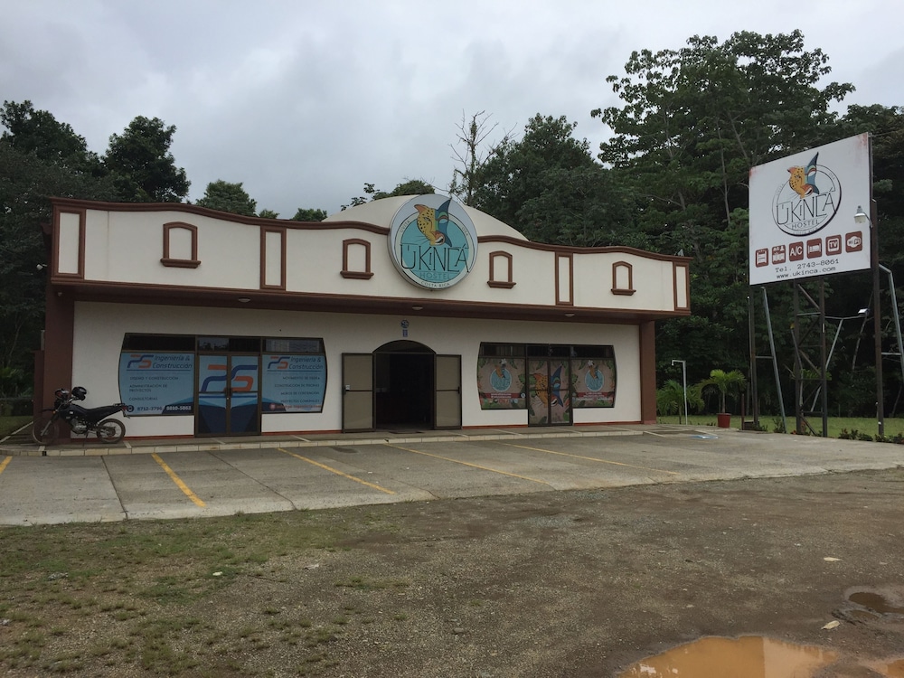 Ukinca Hostel