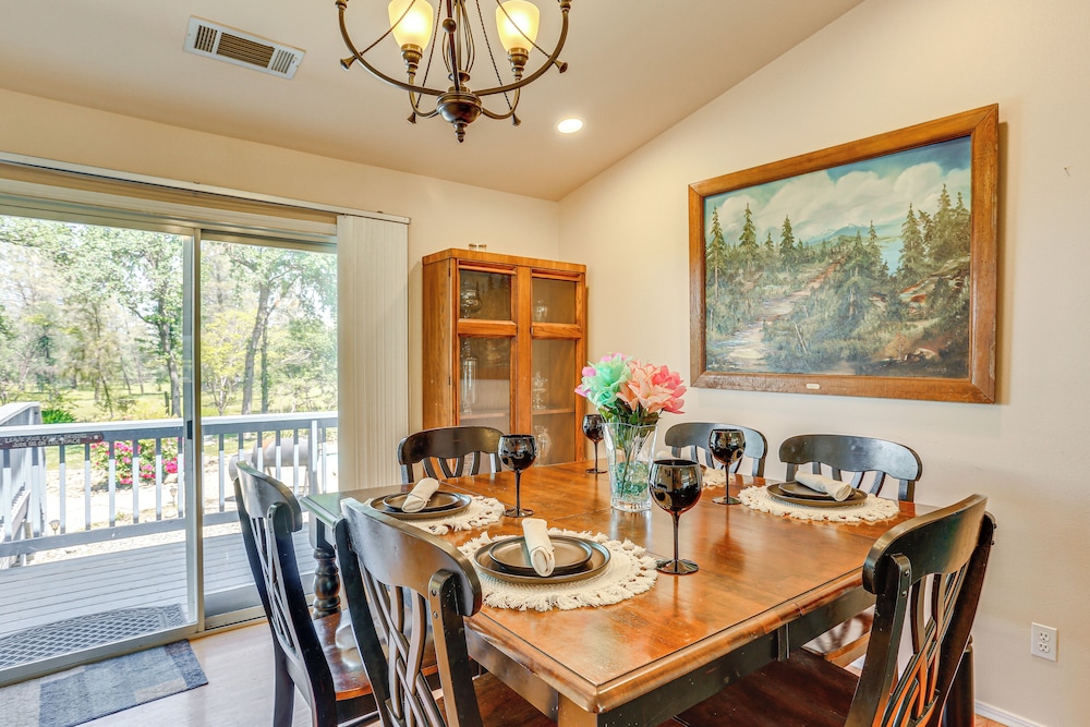 10 Mi to Redding: Serene Escape w/ Spacious Yard!