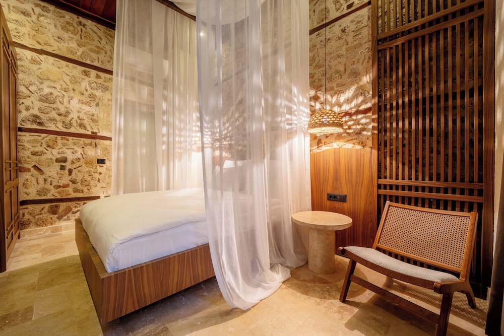 Belmondo Süitler - Image 36