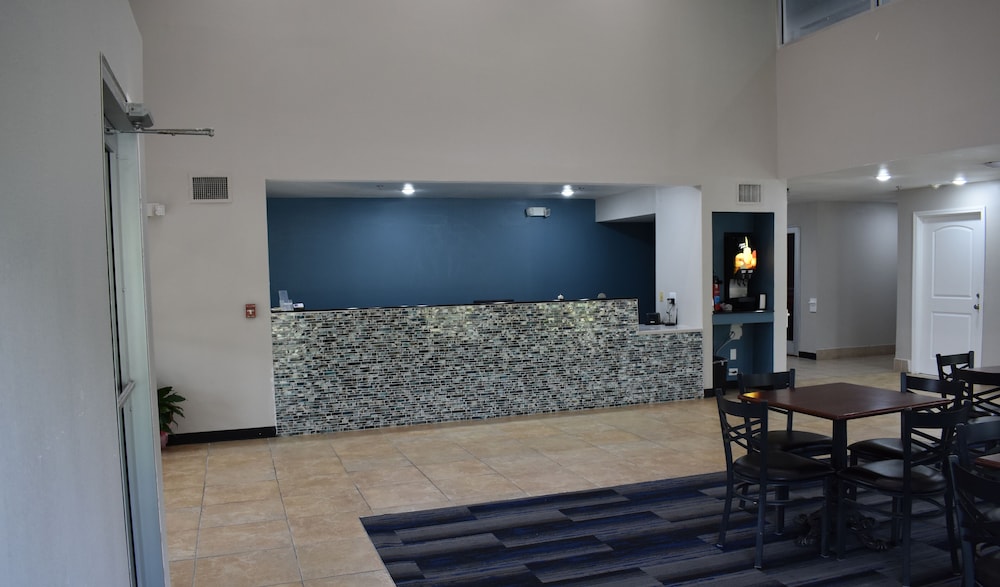 Executive Inn and Suites Baker view 3
