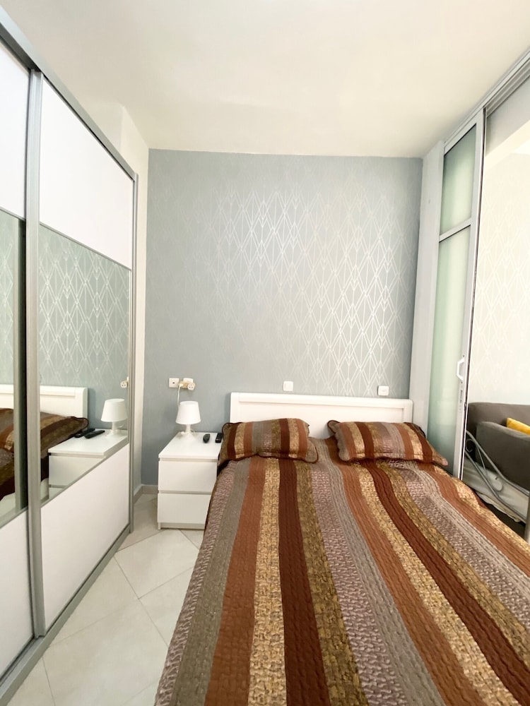 Sea Suites Apartments