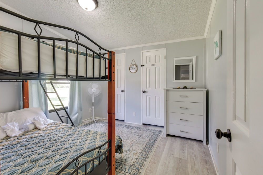PCB Family Home w/ Sunroom, 1 Mi to Shore!