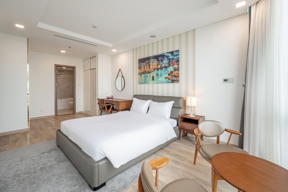 Landmark 81 & Vinhomes - ZEN Saigon Citypoint.