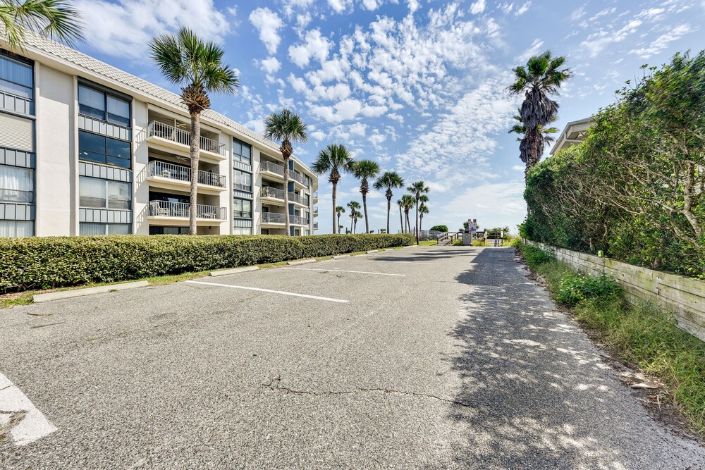 Fernandina Beach Paradise: Steps to Shore!