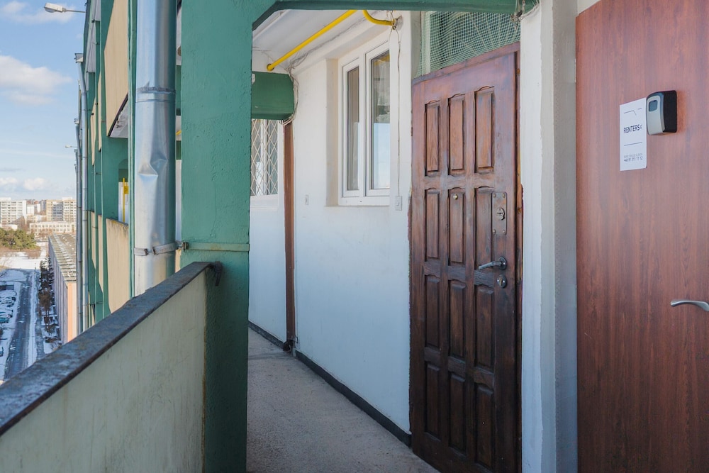 Pet-friendly Studio Gdansk by Renters view 4