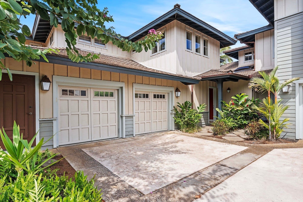 Updated Unit - Perfect Location - Vrkcv