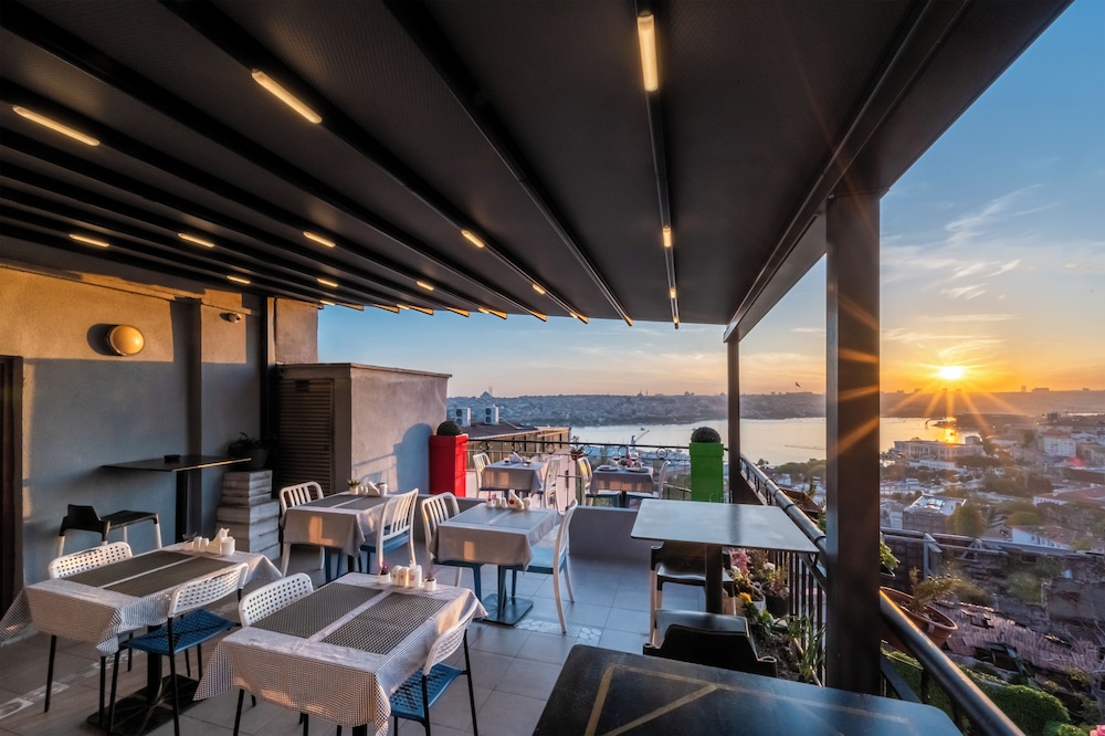 Taksim Terrapia Hotel - Image 5