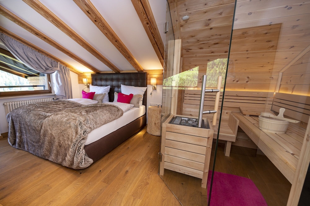 ALP-CHALET Ferienwohnungen Kleinwalsertal