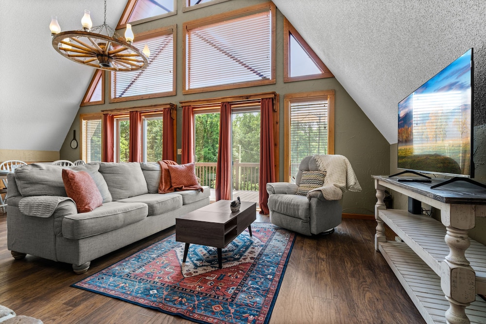 Smoky Everest 4 Bedroom Chalet