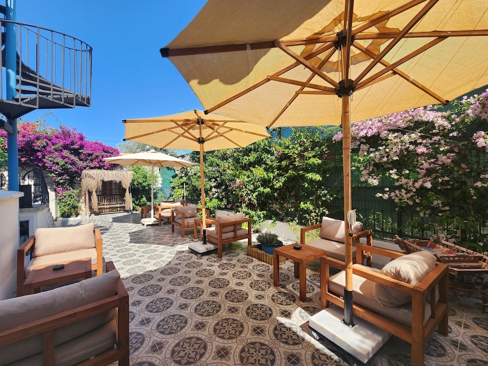 Tarcin Alacati Otel - Image 28