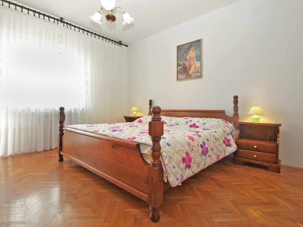 Apartment 1704 view 5