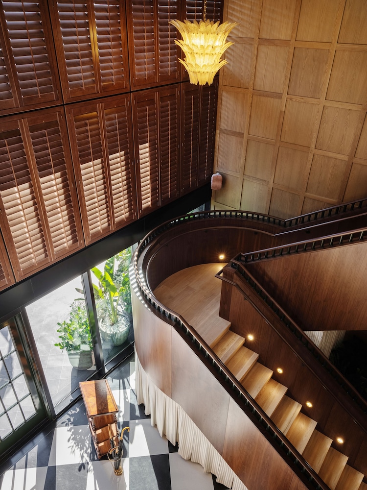 Palihouse Hyde Park Village 5