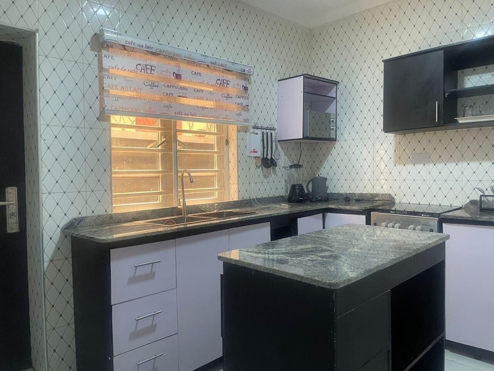 Muniz Global Apartments