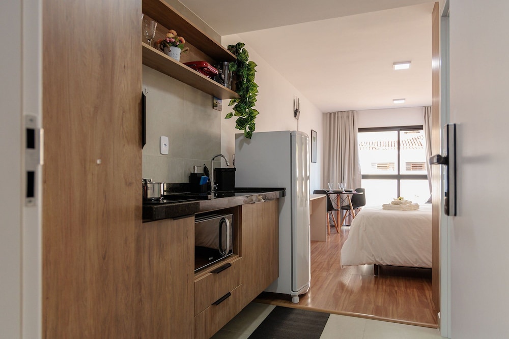 Cozy Apartment Close to the Center Pgo309