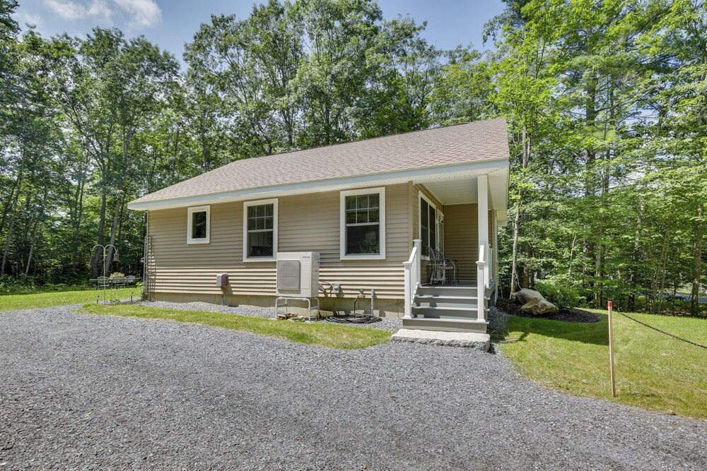 Maine Cottage w/ Dock & Kayaks, Near Augusta! view 4