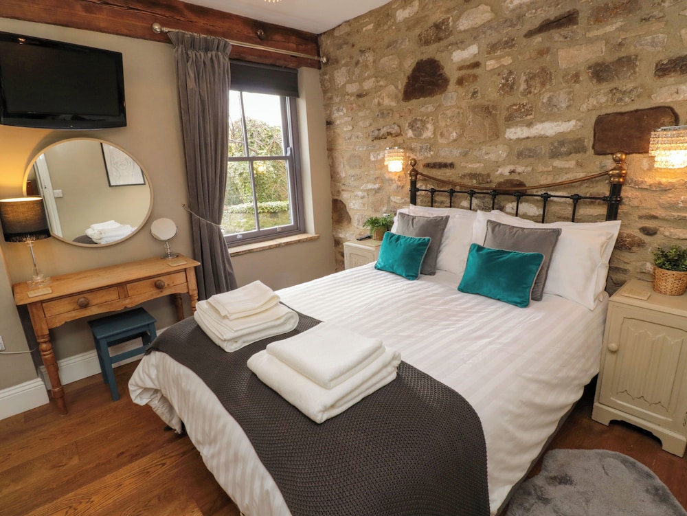 Cedar Cottage