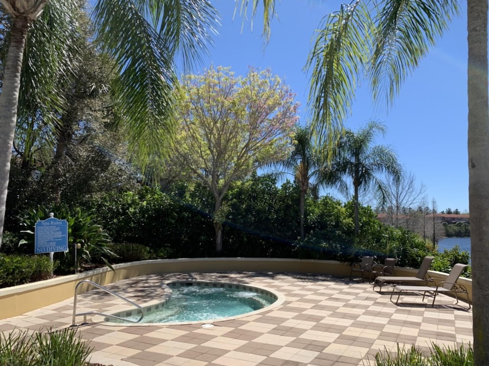 Newly Upgraded Modern 4BR 3BA Private Pool TH