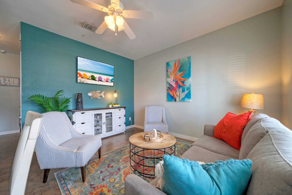 Sleeps 12 w/ Pool + Short Walk to Beach Costa Bahia Dual Retreat
