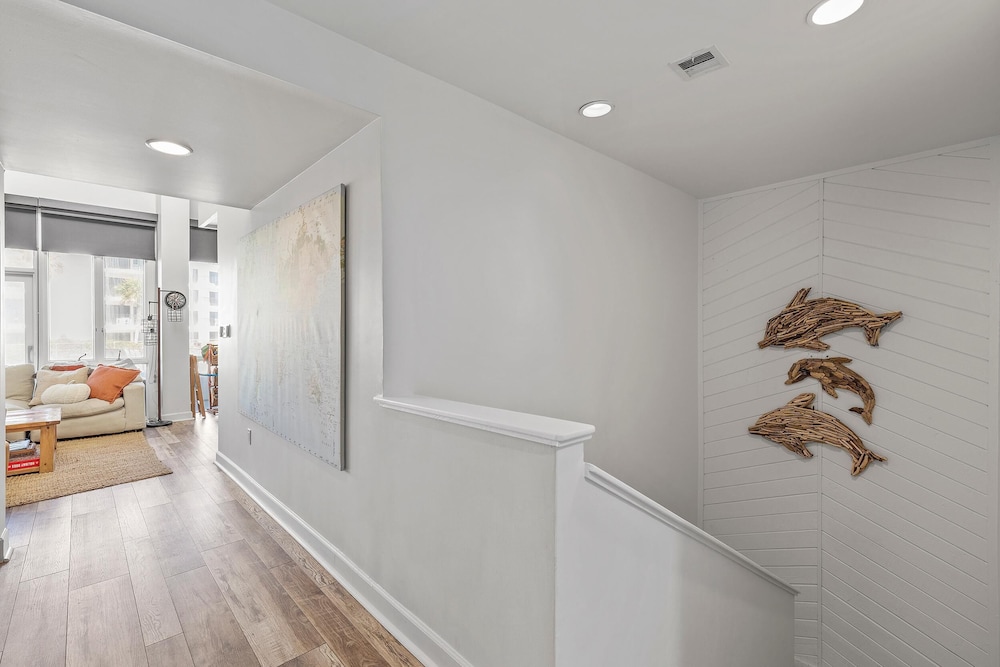 Sea Winds Condominiums C