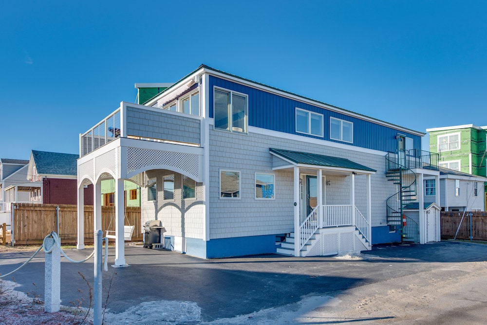 Wells Beach House w/ Ocean-view Deck - Property Image 6