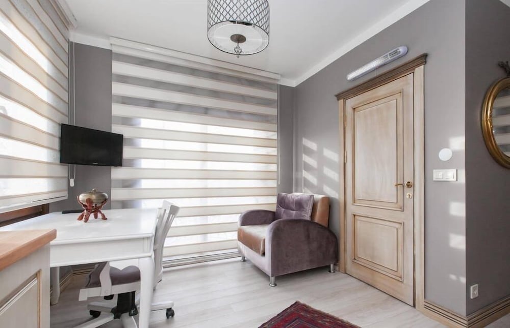 Galatolia Suites - Image 56