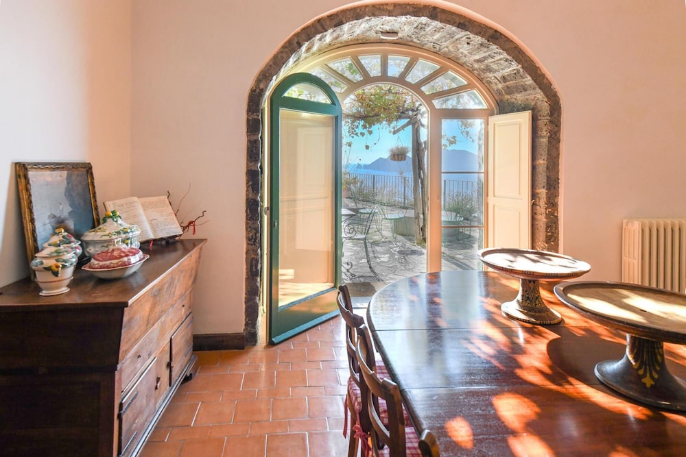 Photo 38