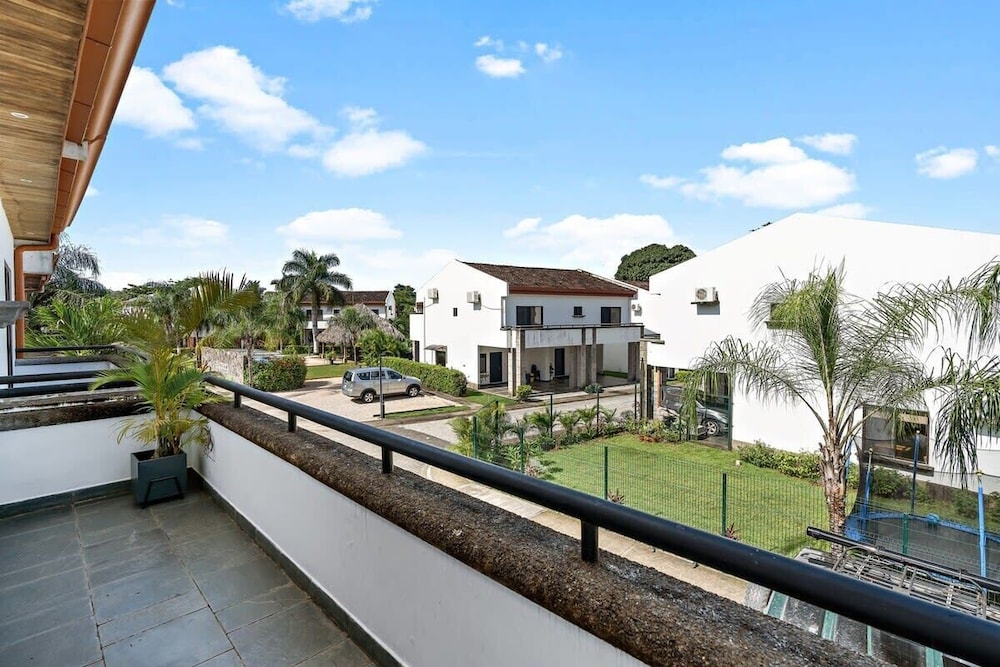 Fabulous 2-Story Condo with Big Pool - Short Drive to Beaches