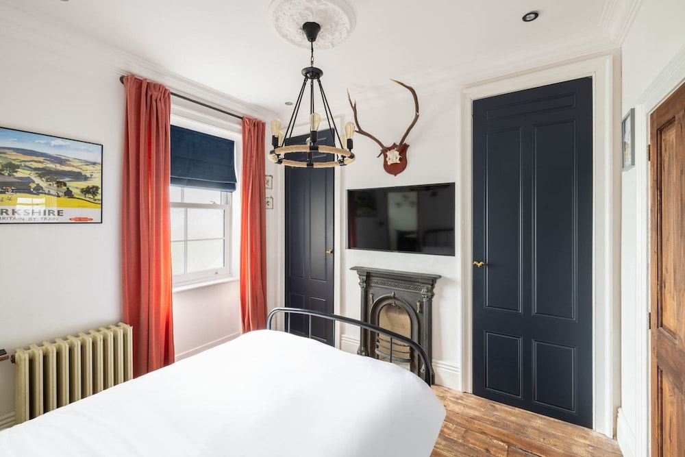 Host Stay Ranworth