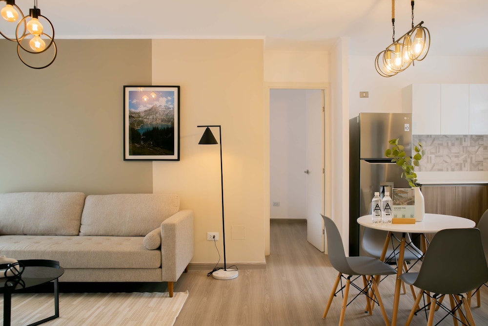 w Well-located 2BR in Miraflores