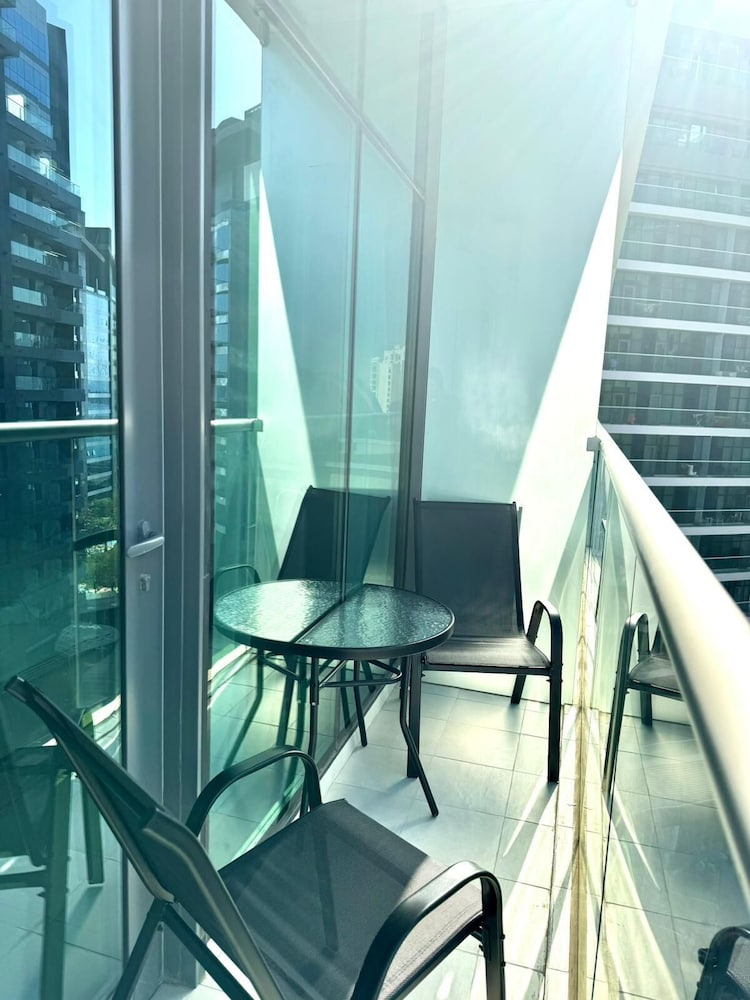 HAPPY SEASON I Seven Palm Residences Palm Jumeirah