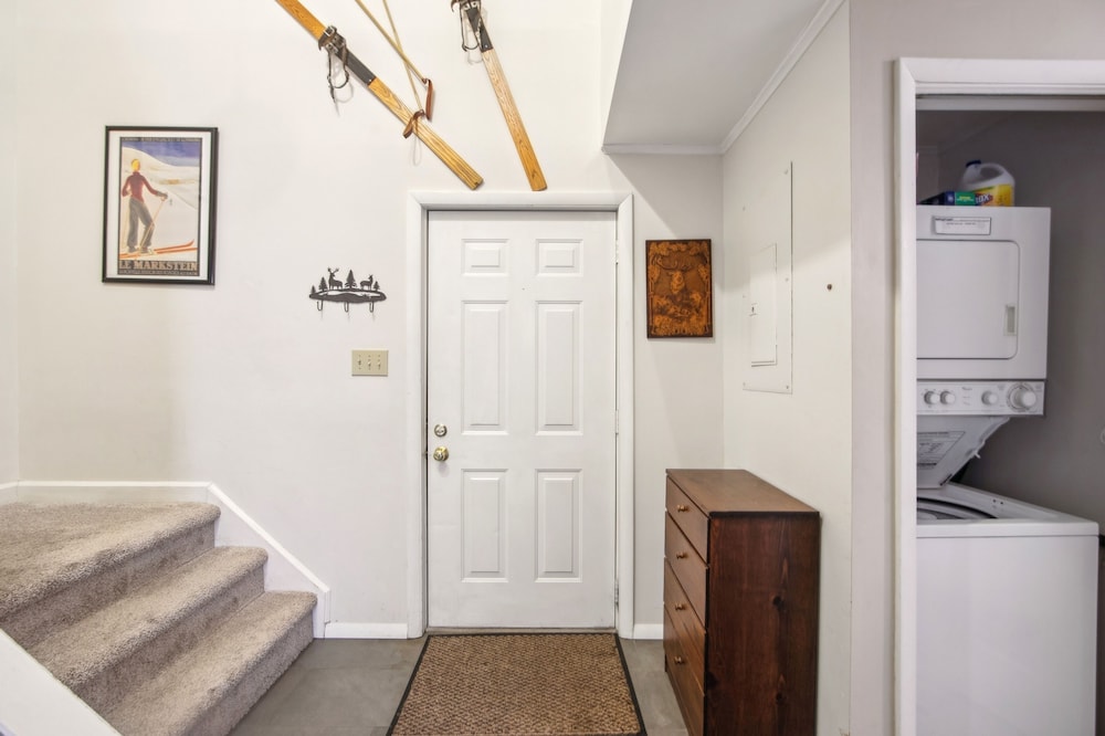 Arena 2 Bedroom Townhouse by The Summit at Gore Mountain