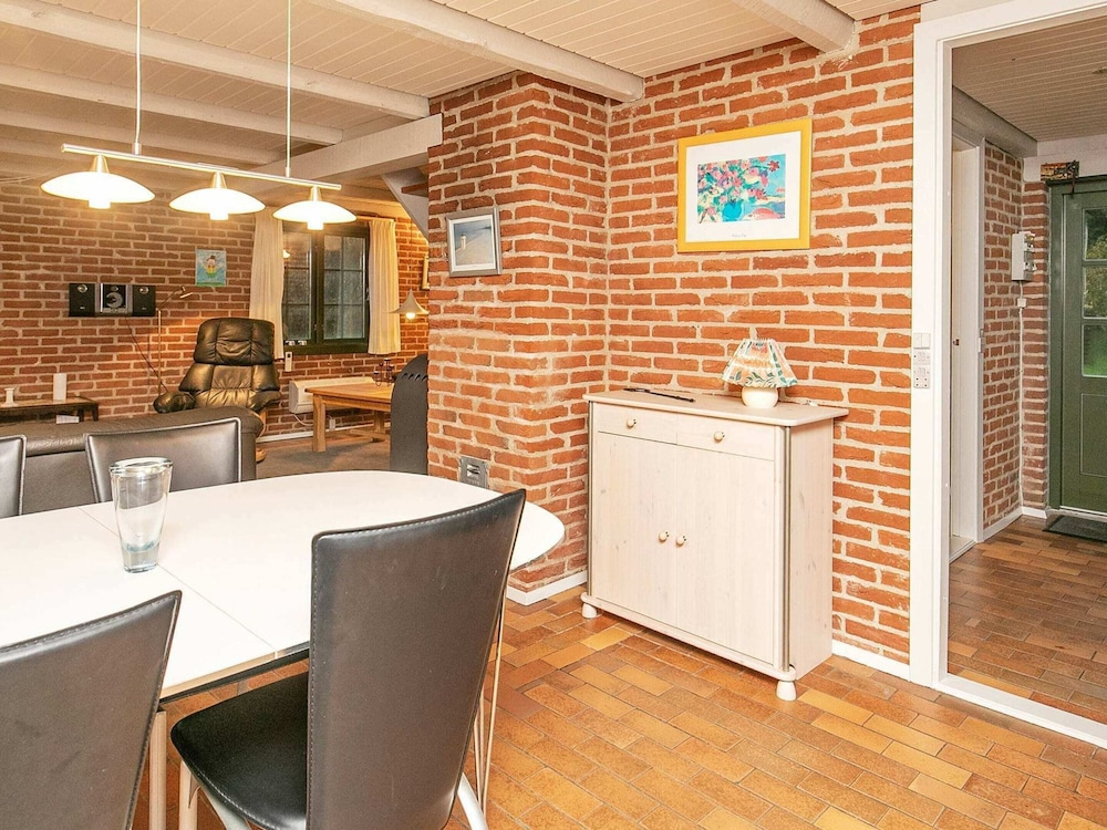 6 Person Holiday Home in Ulfborg
