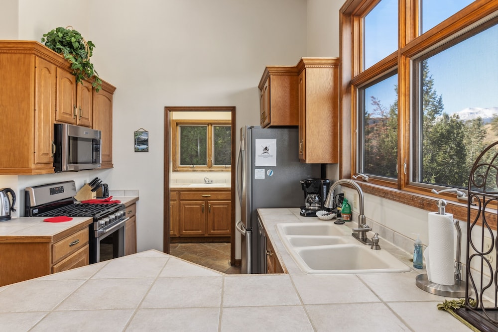 Cascade Mountain Home By Estes Park Homes 6 Bedroom Home