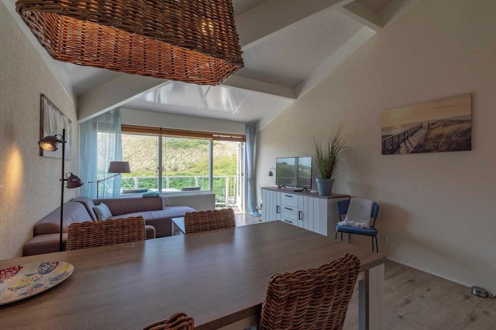 Beach Lodge in Callantsoog Near Dunes