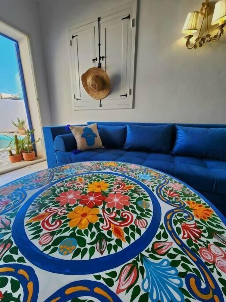 Charming Villa in Midoun, Tunisia With Private Entrance and Stunning Garden View